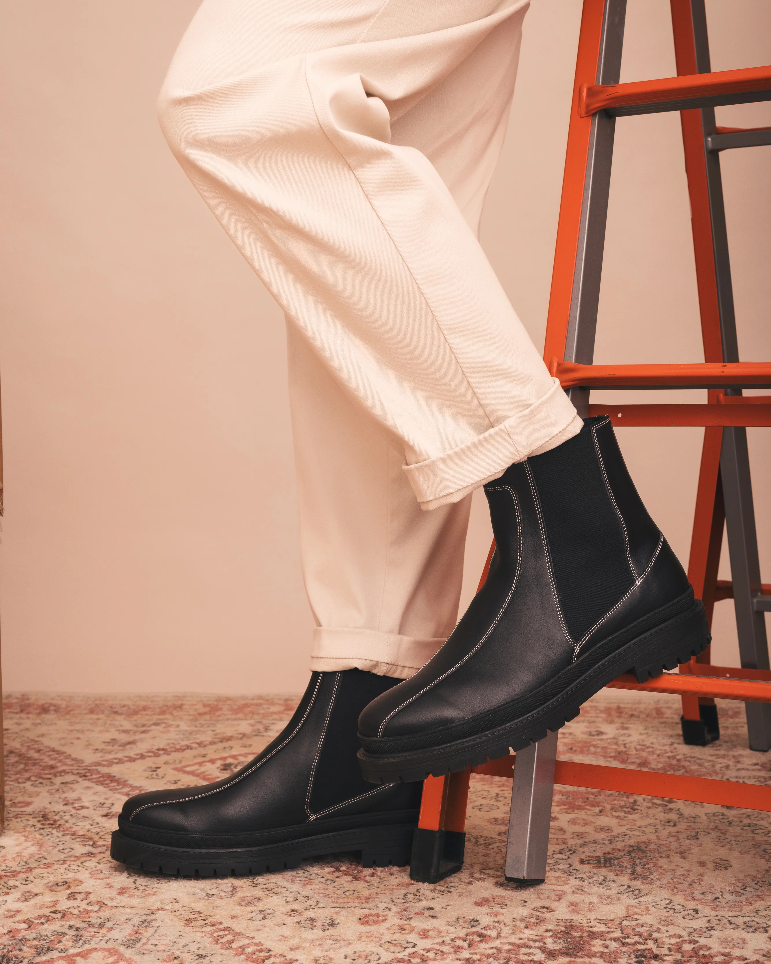 Botas Chelsea Vegan Abril Preto - Image 4