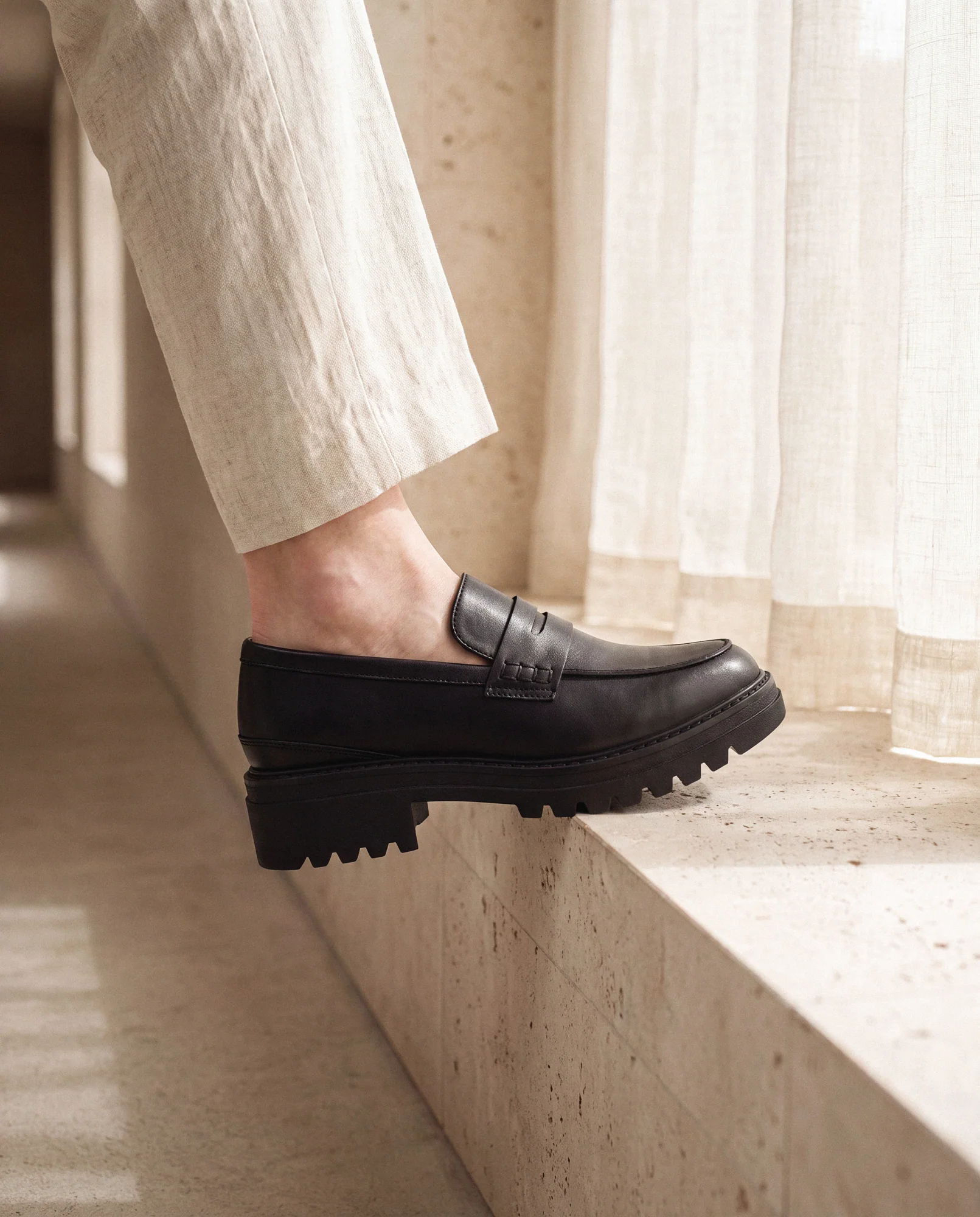 Mocassins Vegan para Mulher Brenda Preto - Image 4