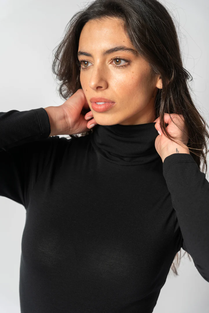 Body Preto de Gola Alta - Elsie - Image 5